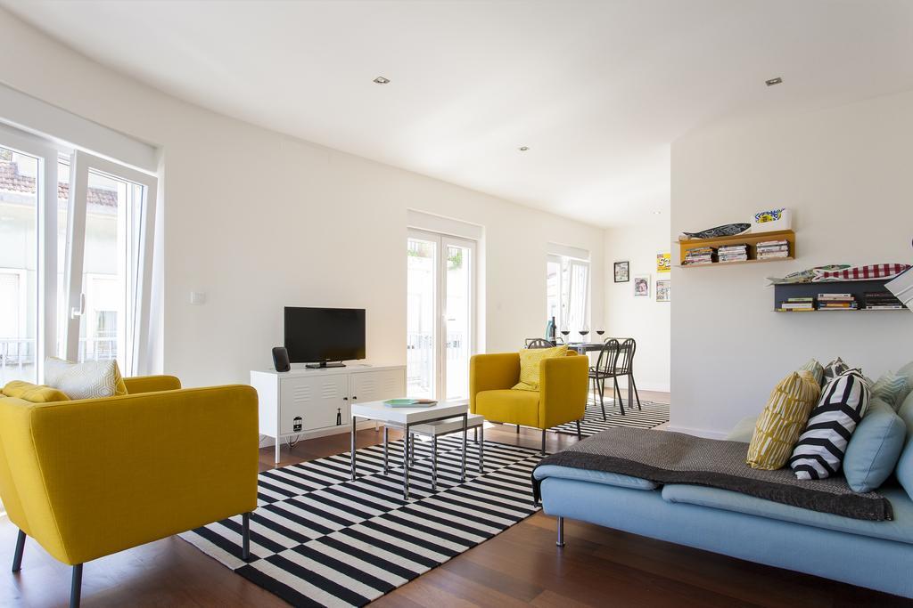 Joivy Joyful 2br With Terrace Nearby Sao Bento Palace Lissabon